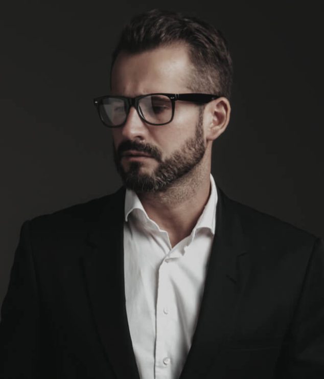 team-bg-08 team-bg-08